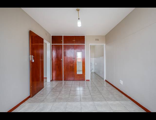 2 BEDROOM APARTMENT FOR SALE IN KENSINGTON B
